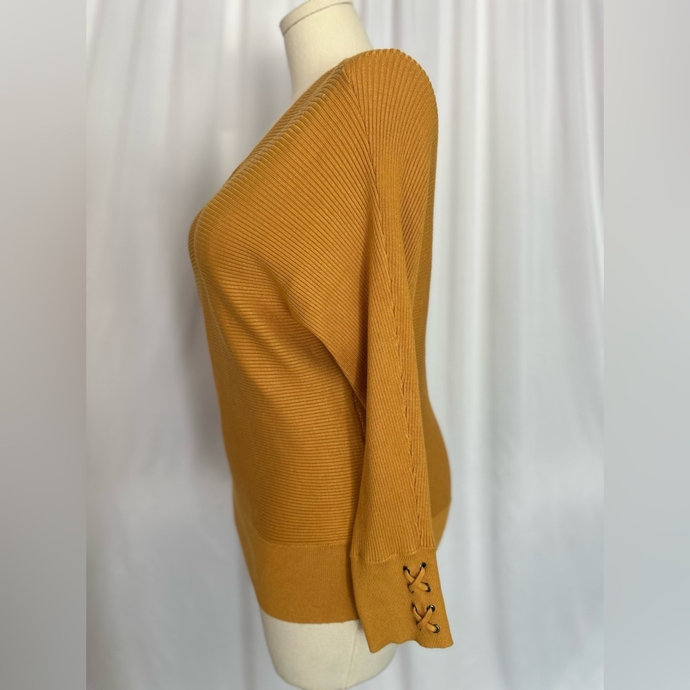 Tribekka 44 Mustard Ribbed V-Neck Sweater Lace-Up Sleeve Detail Size L(1243) - Picture 5 of 14